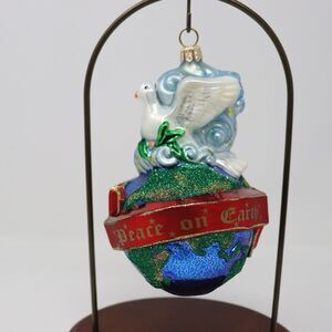 Polonaise "PEACE ON EARTH" Ornament AP1462
